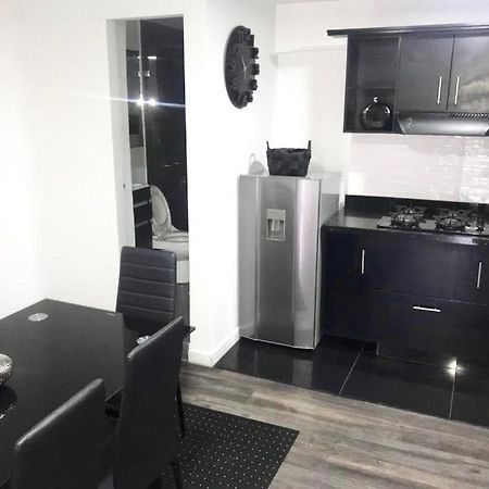 Estadio Apartamentos Medellín Extérieur photo