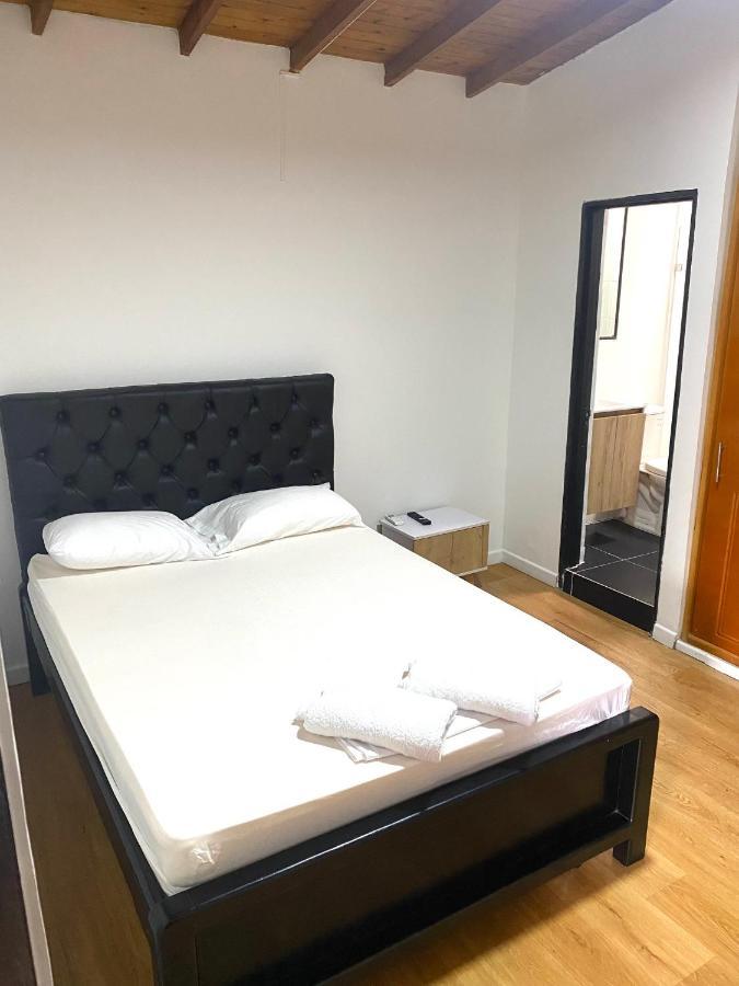Estadio Apartamentos Medellín Extérieur photo