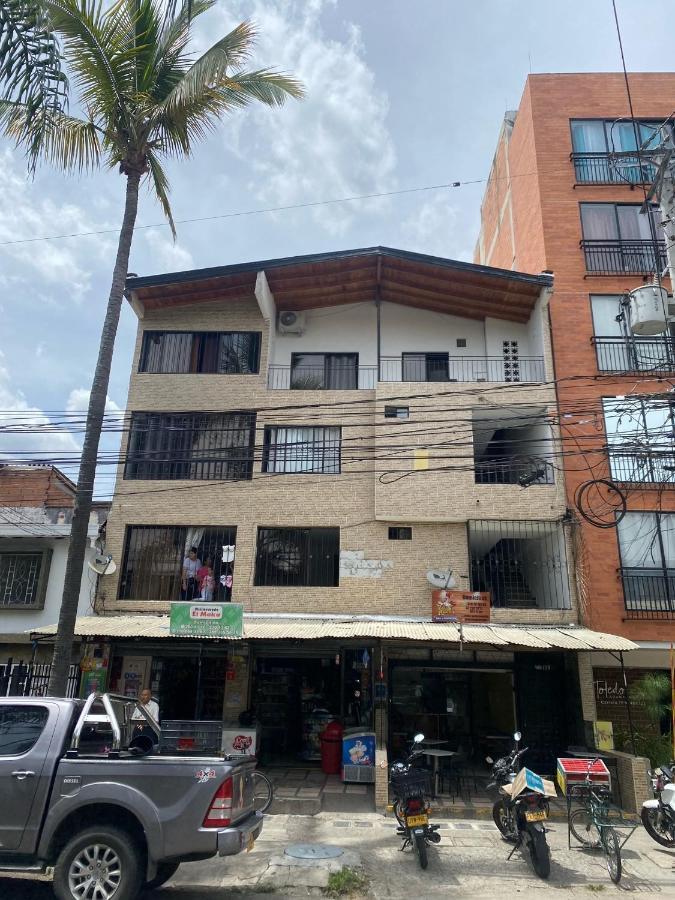 Estadio Apartamentos Medellín Extérieur photo